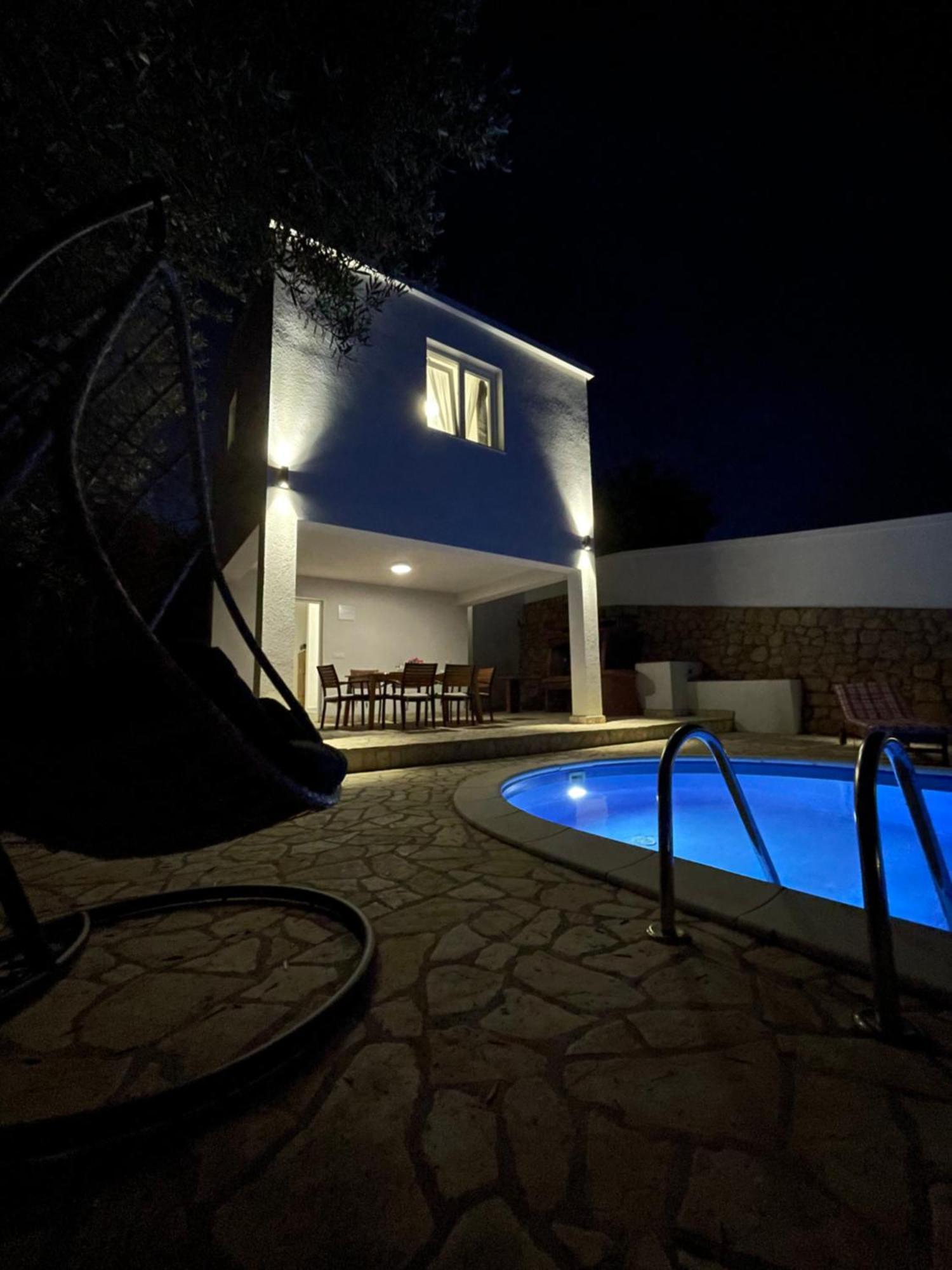 Villa Silente Супетарска Драга Екстериор снимка